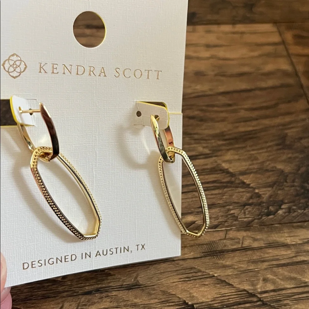 Kendra Scott Etta Open Frame 14K Gold Over Brass Statement Earrings - Gold
NWT - Picture 3 of 6